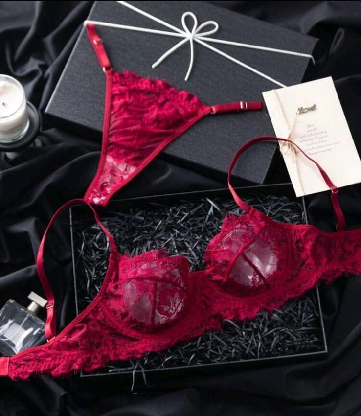 Conjunto de Encaje Rojo - imagen 2