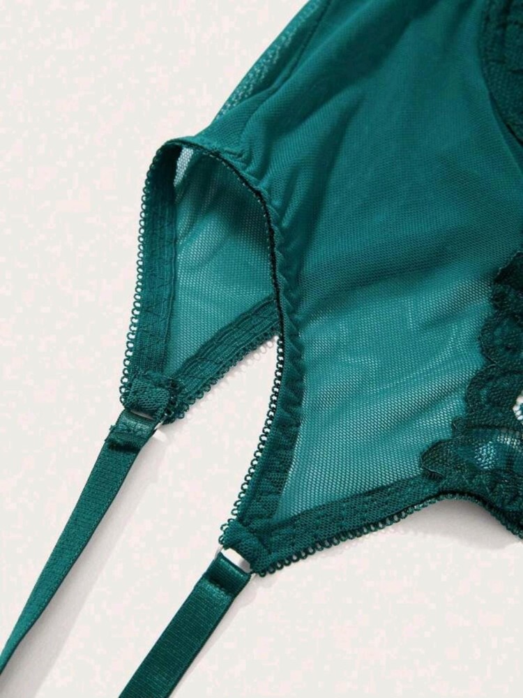 Conjunto  Encaje Verde con Portaligas - imagen 5